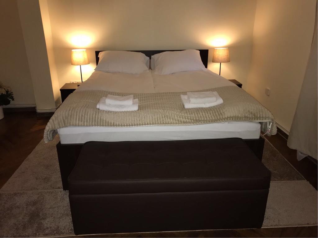 Five Apartments Indija Luaran gambar