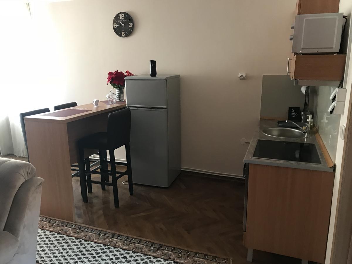 Five Apartments Indija Luaran gambar